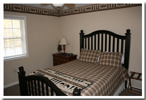 McConnell's Country Store, suggested Pine Creek area lodging, Hotel Manor inside room
